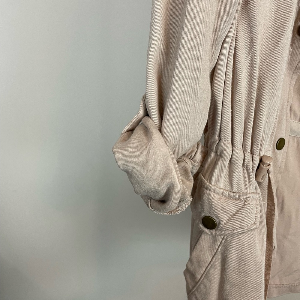 Cream Jacket - Picture 5 of 7
